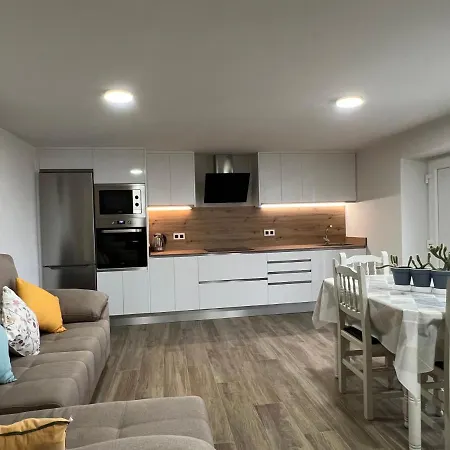 O Cobijo De Elva Ароу